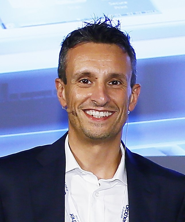 lorenzo matteoni brother